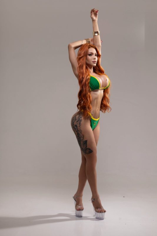 Victoria Mancini 29