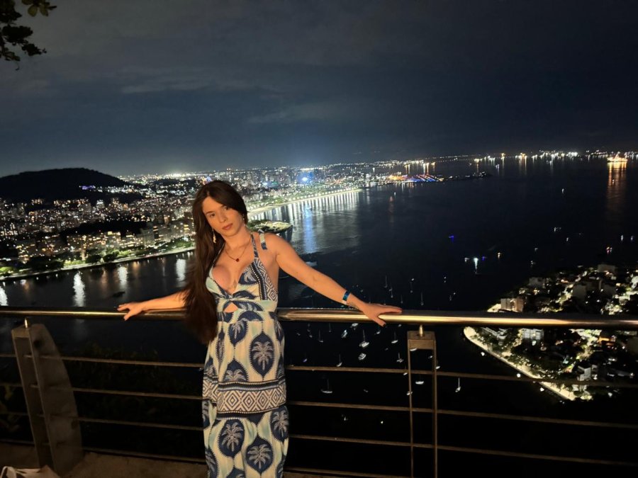 Louise Carreiro 27