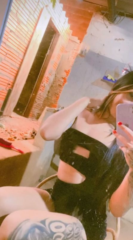 Morena Tatuada 42