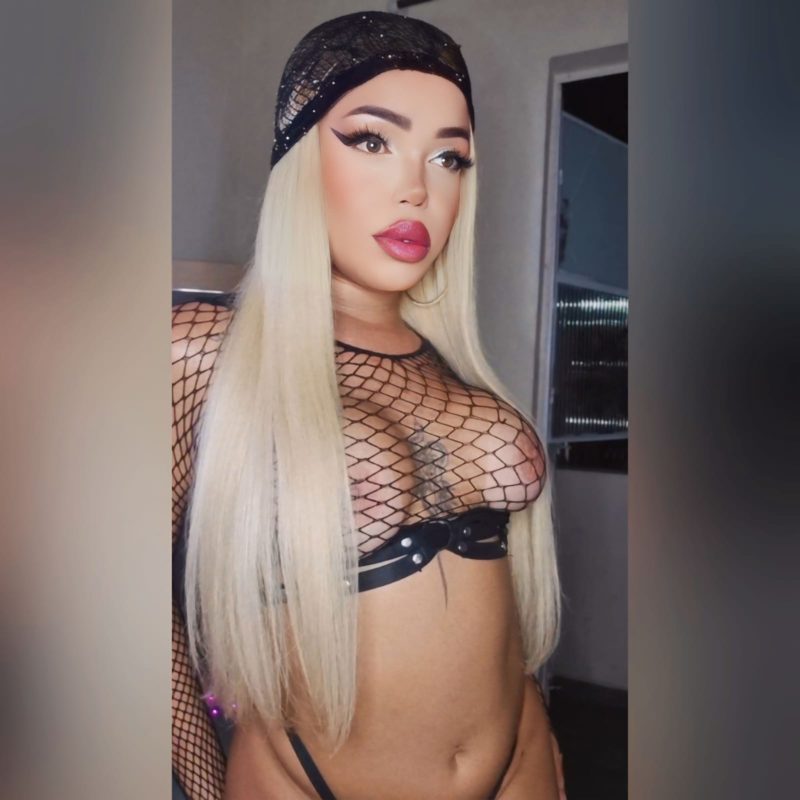 Leticia Mello 20