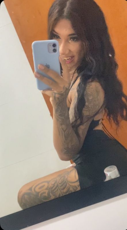 Morena Tatuada 12