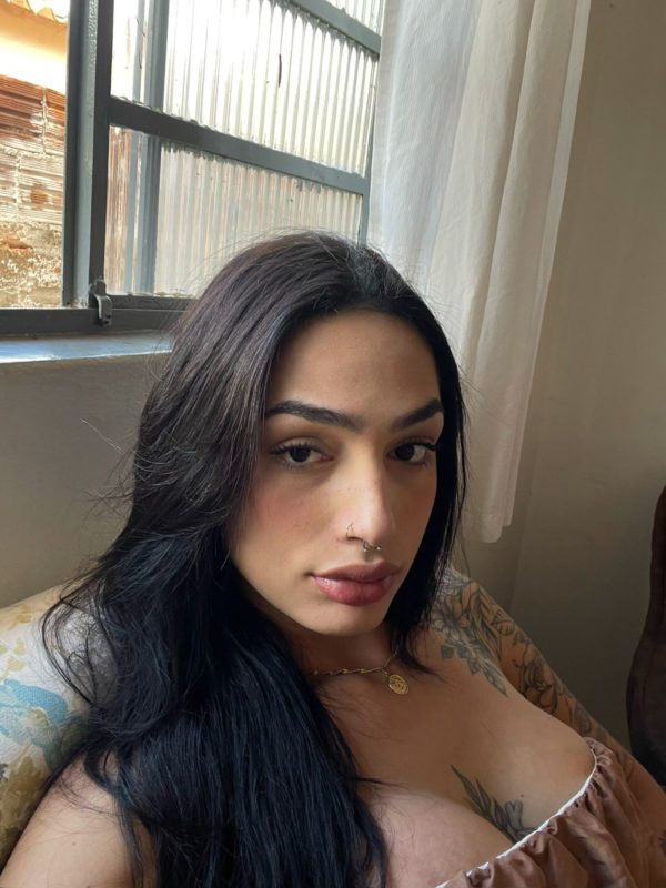 Jade Oliveira 9
