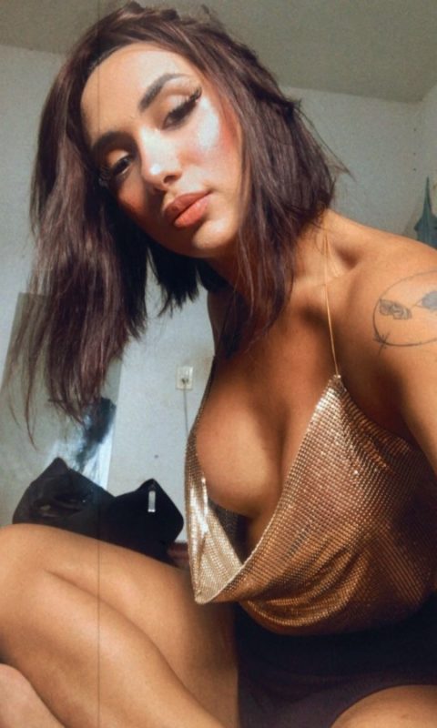 Ariella Fox 68