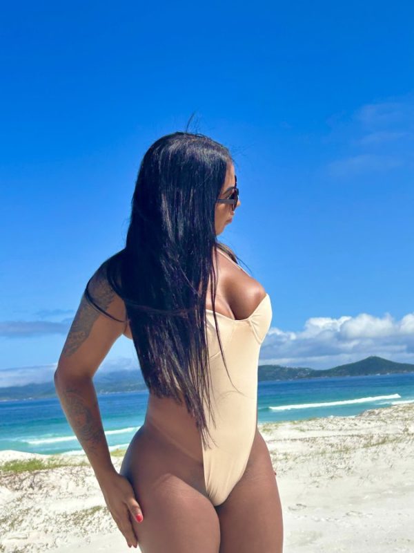 Carol Silva 18