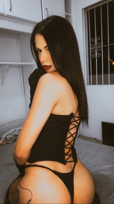 Bianca Mackenzie 3