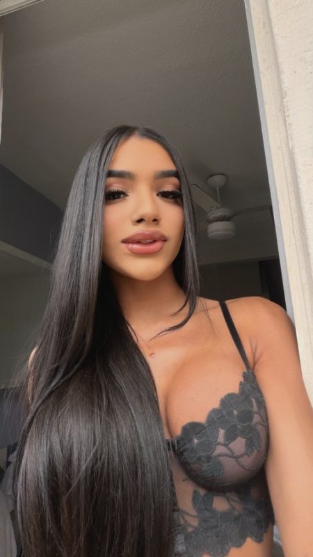 Emanuelle Martins 13