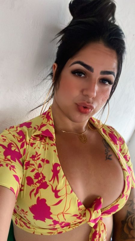 Emanuela Souza 1