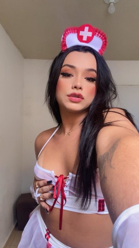 Mia Alves 19