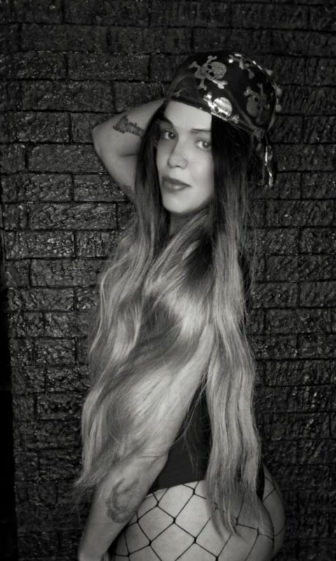 Eve Andrade 5