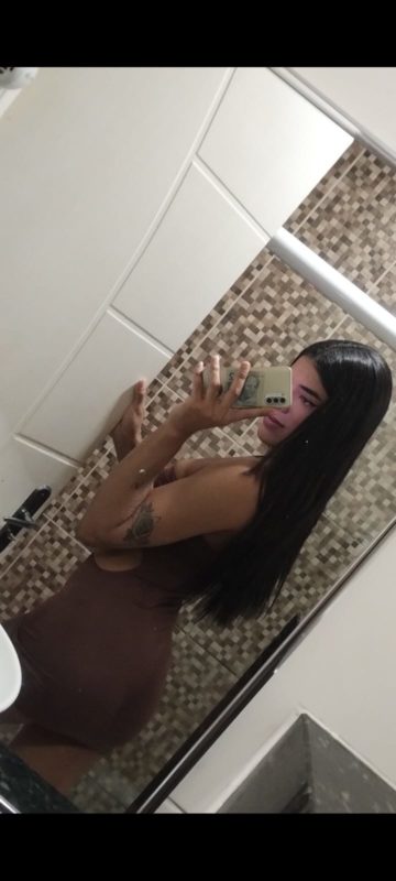 Larissa 7