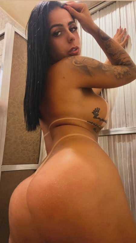 Emanuela Souza 14