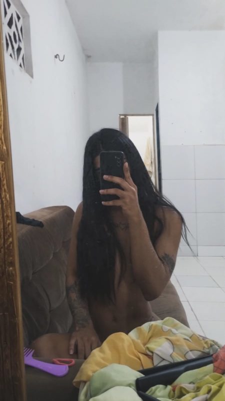 Larissa 10