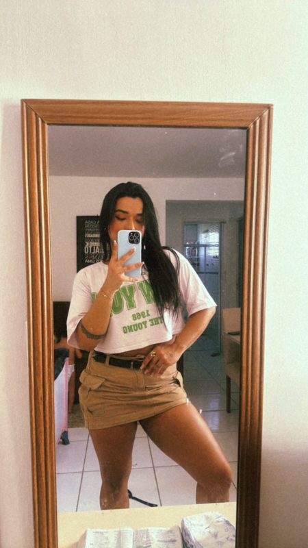 Mia Alves 28