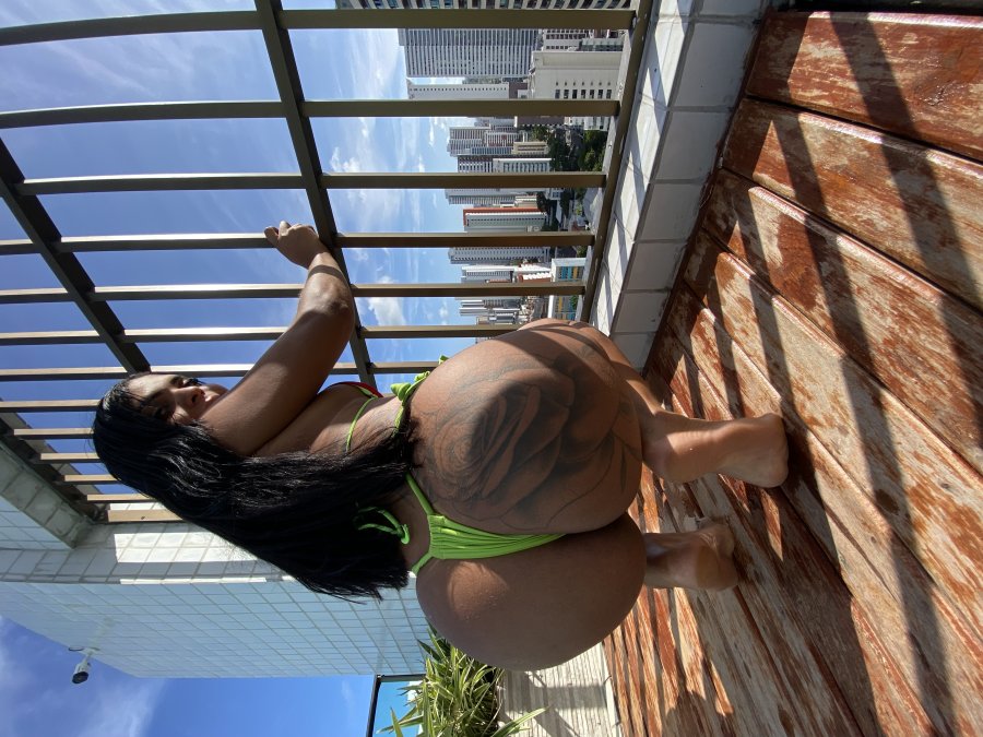 Leticia Amorim 39