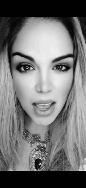 Eve Andrade 1