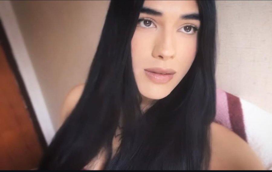 Larissa 3