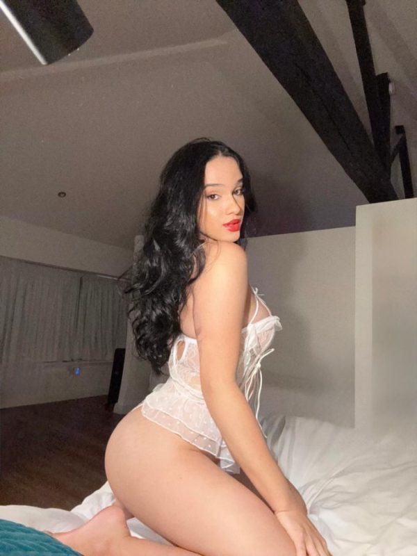 Lia Lima 6