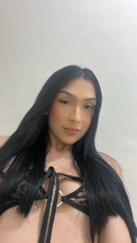 Victoria Mello 5