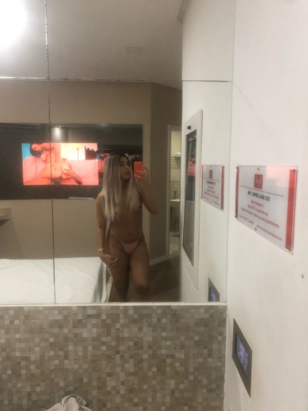 Vivian Pamplona 26