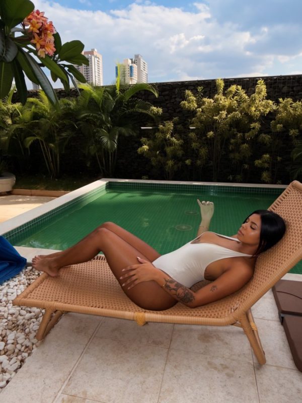 Milena Mendes 41