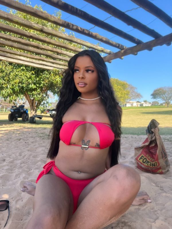 Milena Mendes 45