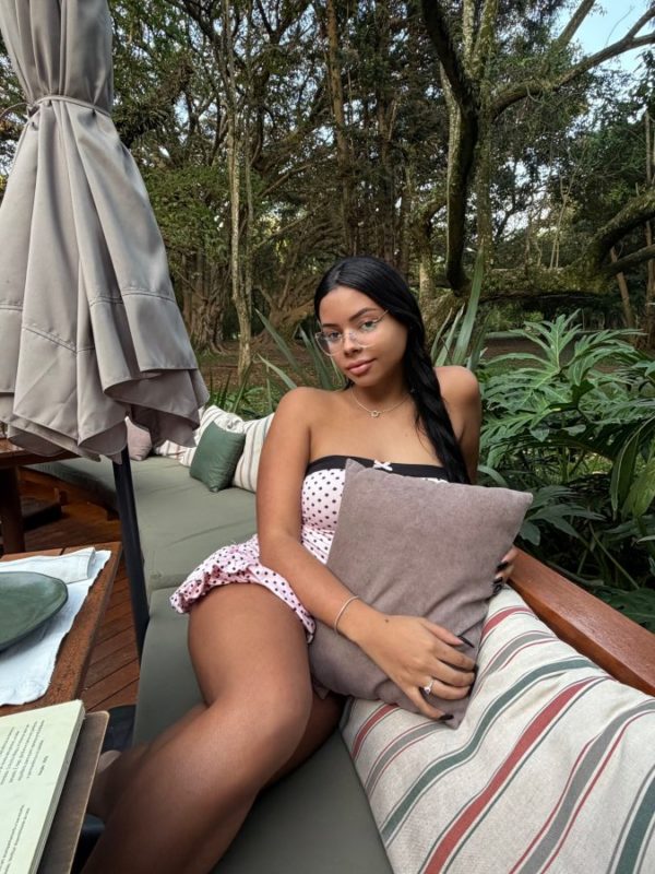Milena Mendes 4