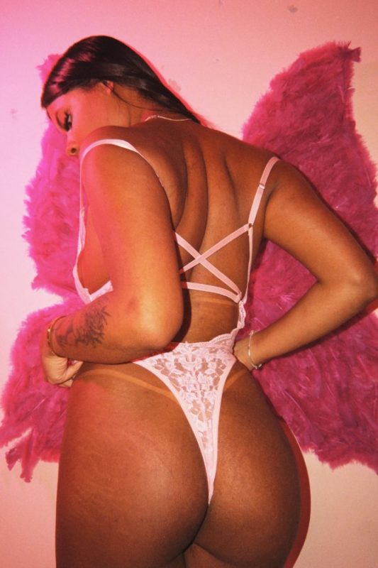 Milena Mendes 83