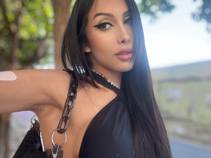 Allana Santos 24