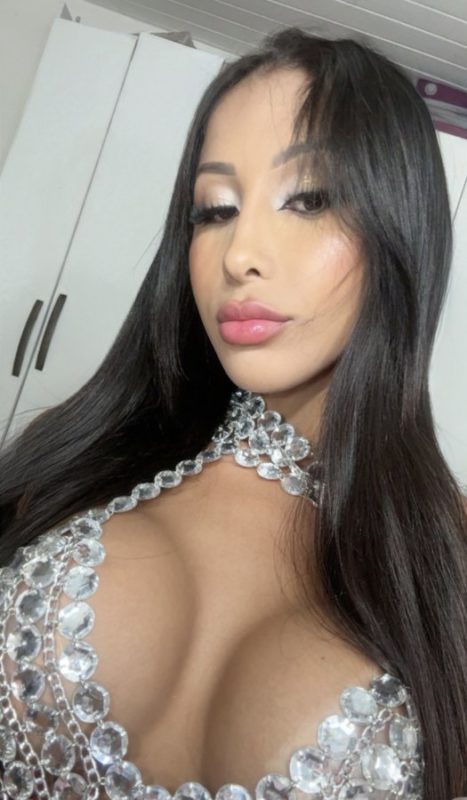Allana Santos 16