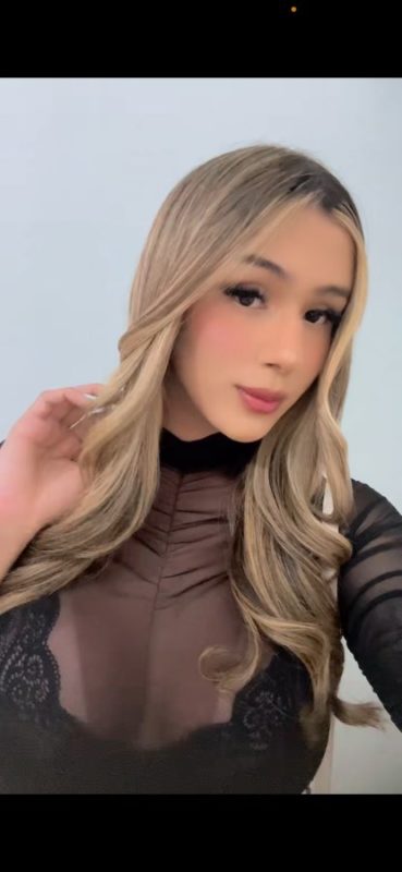 Yasmine Mello 5