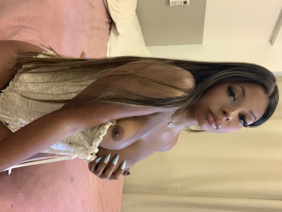 Milena Mendes 3