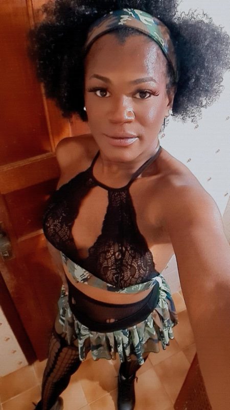 Africana Dotada 13
