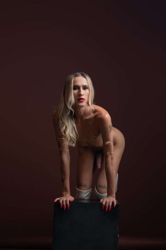 Lara Silva 52