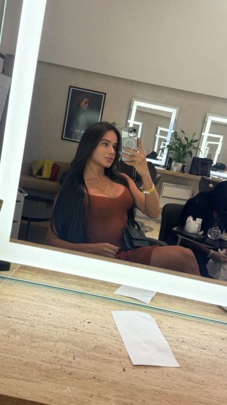 Larissa Santos 11