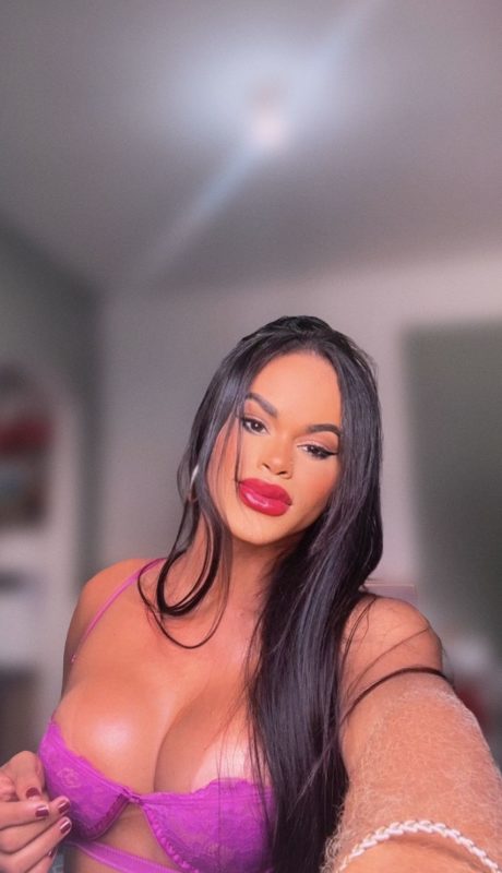 Mellyssa Fernandes 21