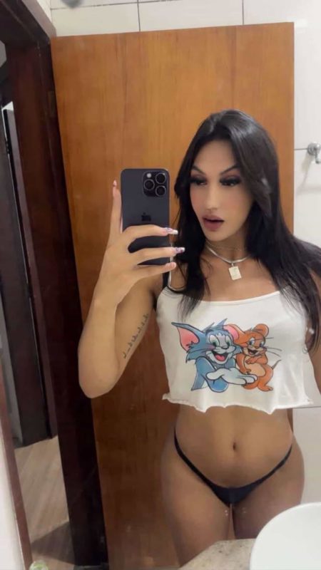 Laurinha Sanches 4