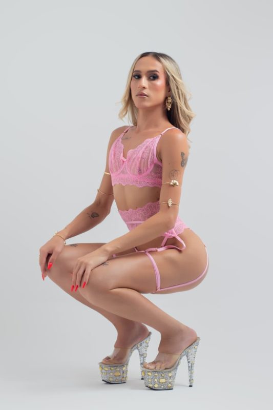 Lara Silva 28