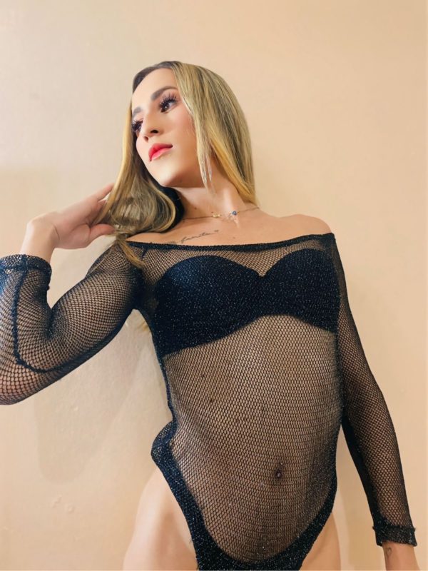 Lara Silva 38