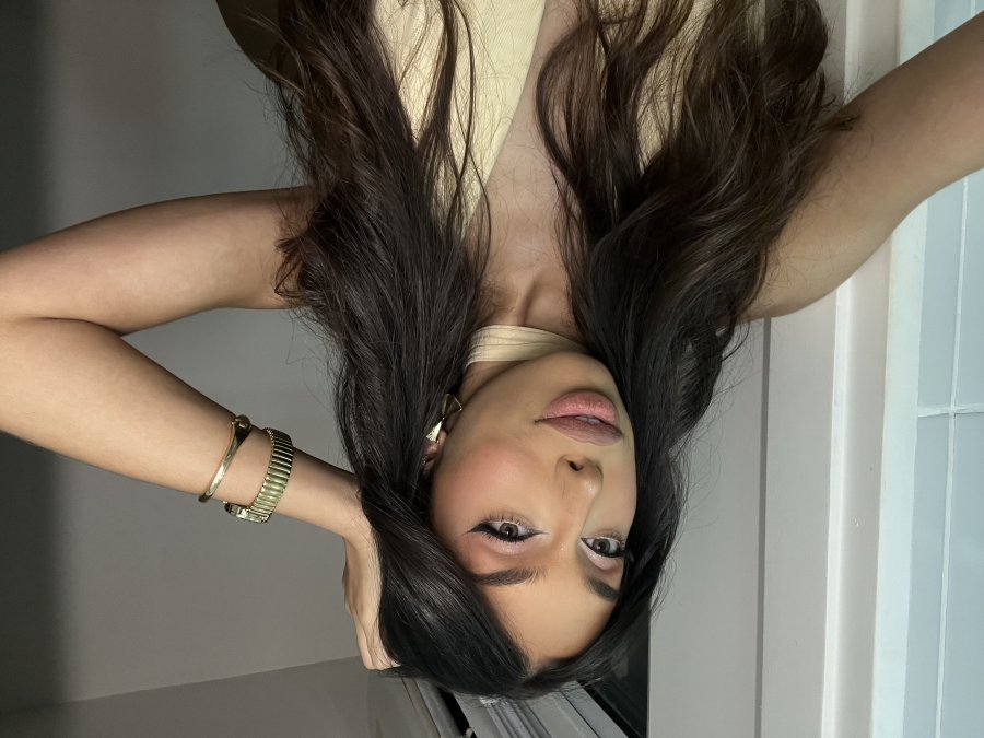 Julia Almeida 25