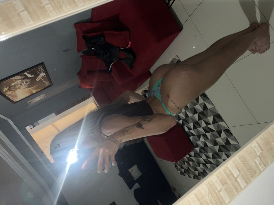 Lara Silva 2