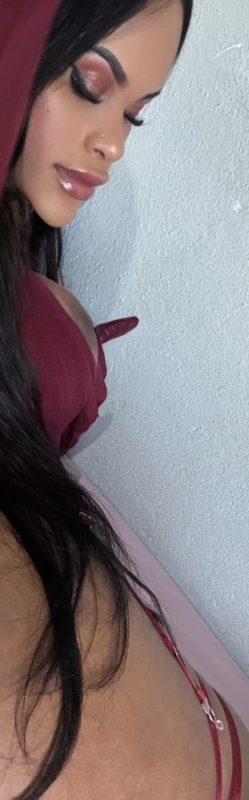 Mellyssa Fernandes 25