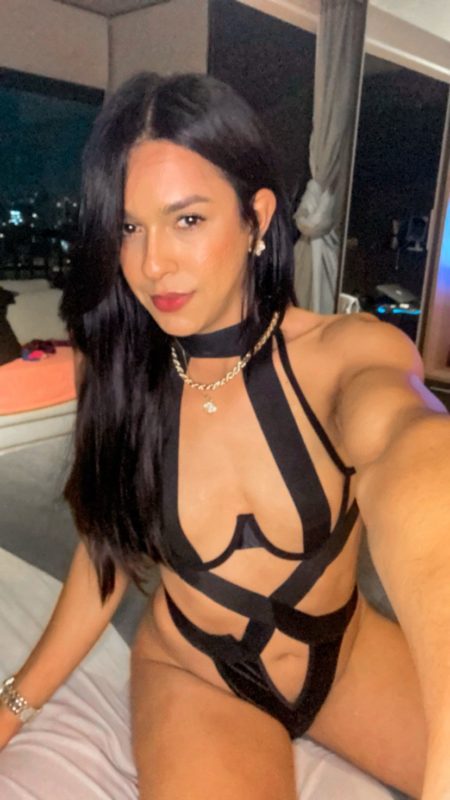 Mirella Queiroz 4