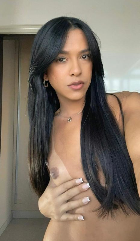 Mirella Queiroz 6