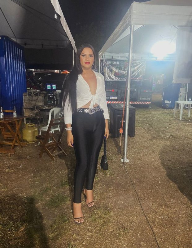 Kamylla Travesti 29