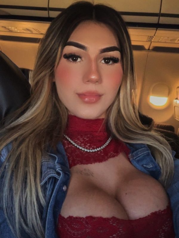 Chloe Rezende 4