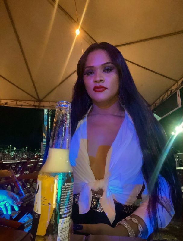 Kamylla Travesti 32