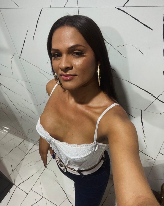 Kamylla Travesti 27