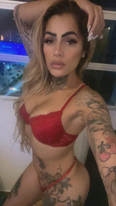 Emanuelle Machado 22