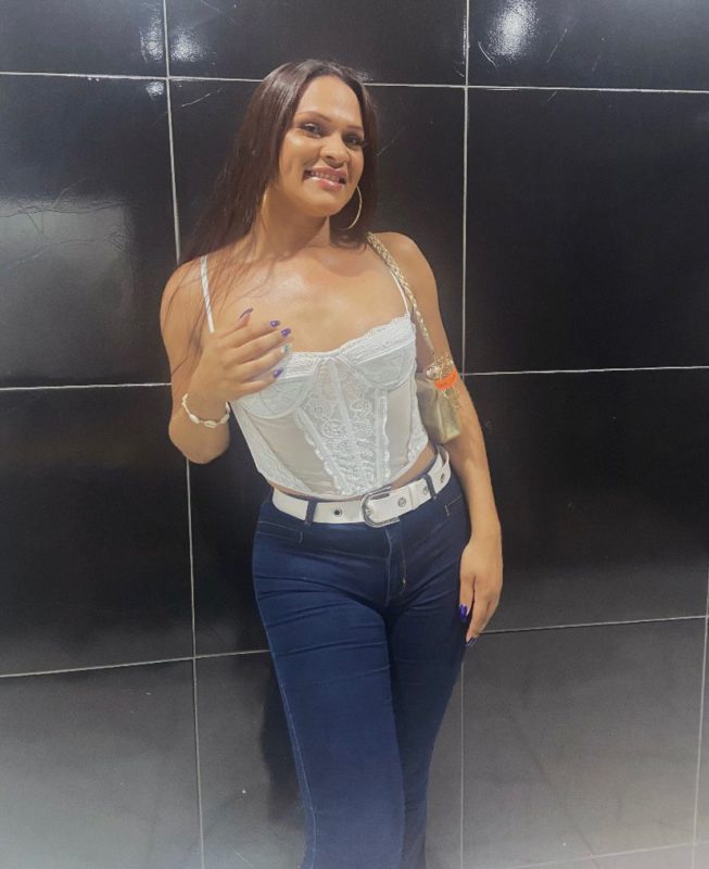 Kamylla Travesti 24