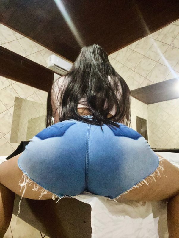 Kamylla Travesti 17